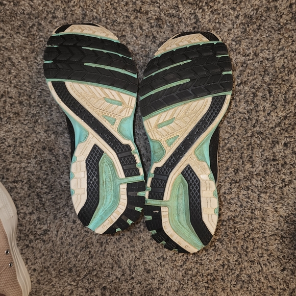 Brooks Launch 3 - Picture 8 of 10